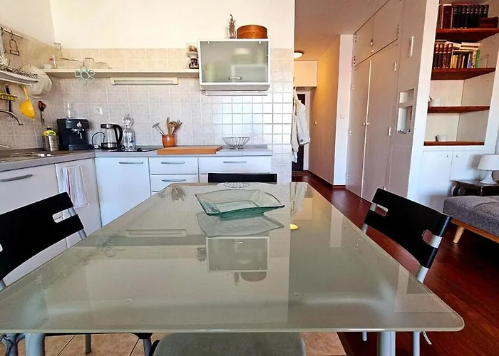 Maja W Privateparking